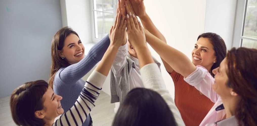 अंतरराष्ट्रीय महिला दिवस आज : क्या शहरी बस्तियों तक पहुंच पाएगा महिला सशक्तिकरण